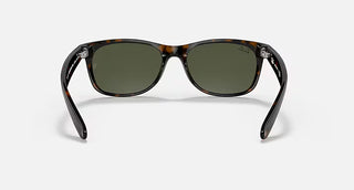 Ray-Ban New Wayfarer Polished Tortoise, G15 Green