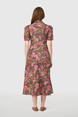 Livro Clark Dress, Raspberry Garden