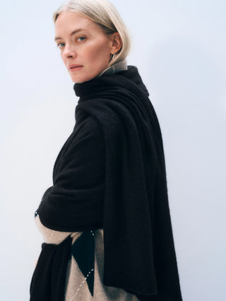 White & Warren Cashmere Travel Wrap, Black
