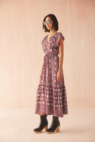 Omika Cora Midi, Esme Garnet