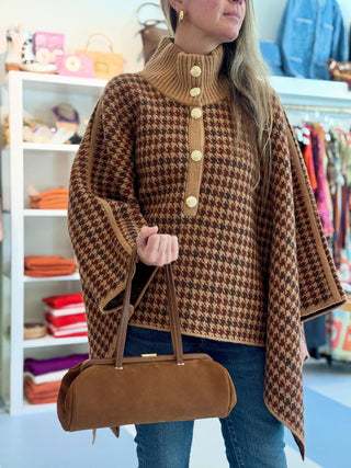 Cara Cara Pagoda Cape, Multi Camel Check