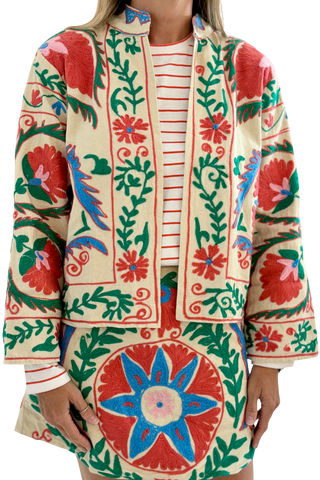 The Liv Heirloom Jacket, Bandera