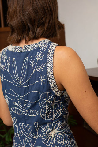 Anna Cate Vince Midi, Navy Embroidery