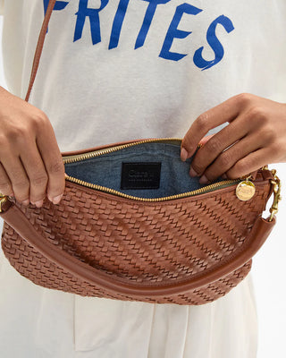 Clare V. Petit Moyen, Hazelnut
