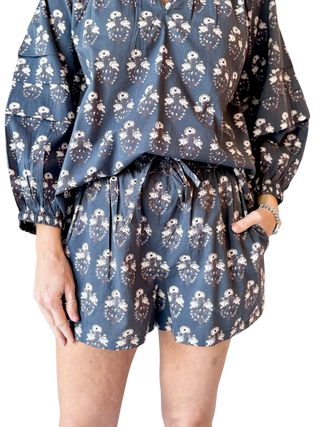 Pink Chicken Theodore Short, Navy Strawflower