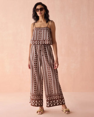 Omika Callie Pant, Nari Cacao