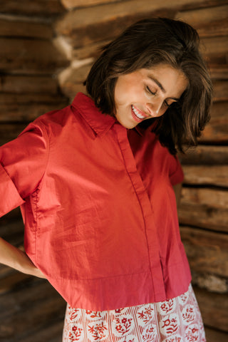 Livro Club Shirt, Cinnabar
